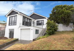 10 Devereaux Street Oak Park