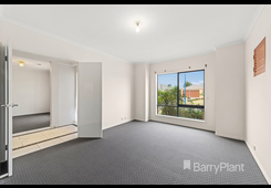 16 Eucumbene Road Manor Lakes image 