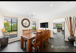 18 Barrus Grove Wyndham Vale image 