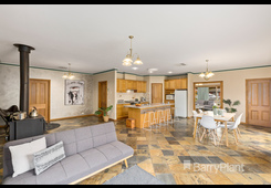 33 Westleigh Drive Werribee image 