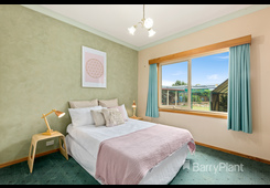 33 Westleigh Drive Werribee image 