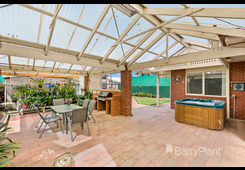 33 Westleigh Drive Werribee image 