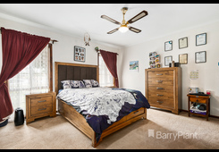 4 Warbler Close Werribee image 