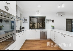 6 Foster Street Werribee image 