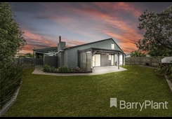 6 Foster Street Werribee image 