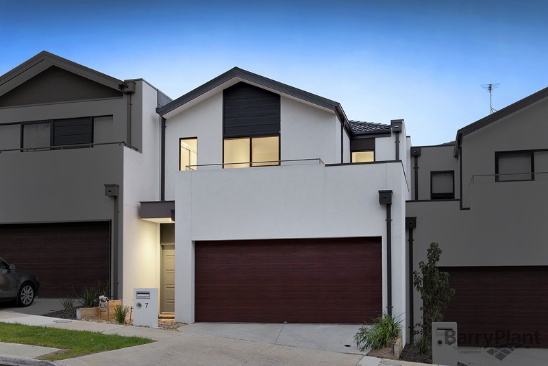 P O 1 7 Zara Close Bundoora P O 1 7 Zara Close Bundoora