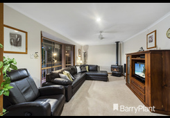 73 Wildflower Crescent Hoppers Crossing image 