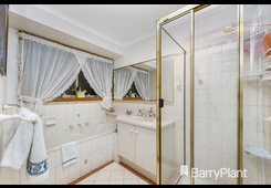 73 Wildflower Crescent Hoppers Crossing image 