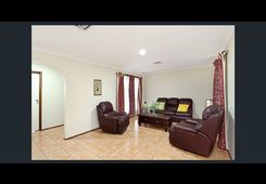 8 Berrigan Court Werribee image 