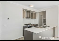 8 Stableford Street Werribee image 